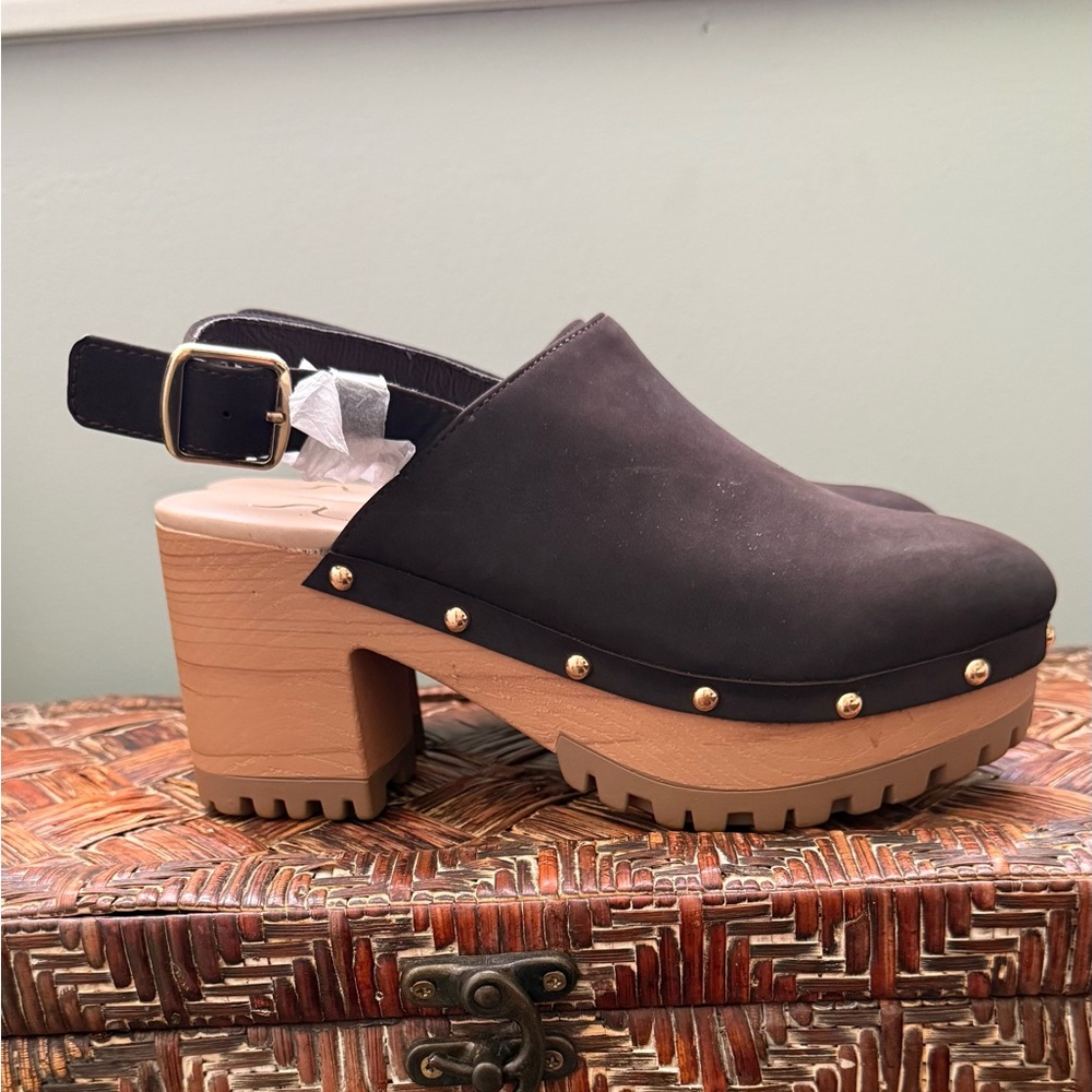 SUGAR Claudia Gold Studded Brown Faux Suede Slingback Heeled Clogs-Size 6M - Picture 3 of 10